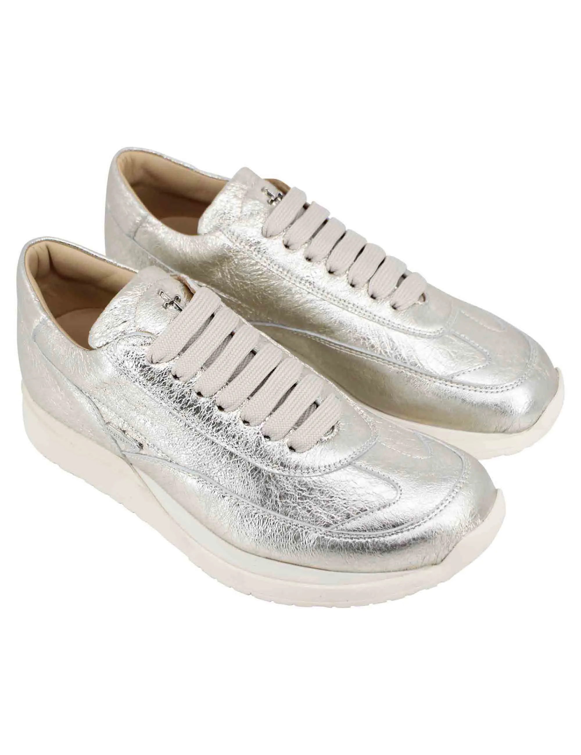 Sneakers donna in pelle laminata platino