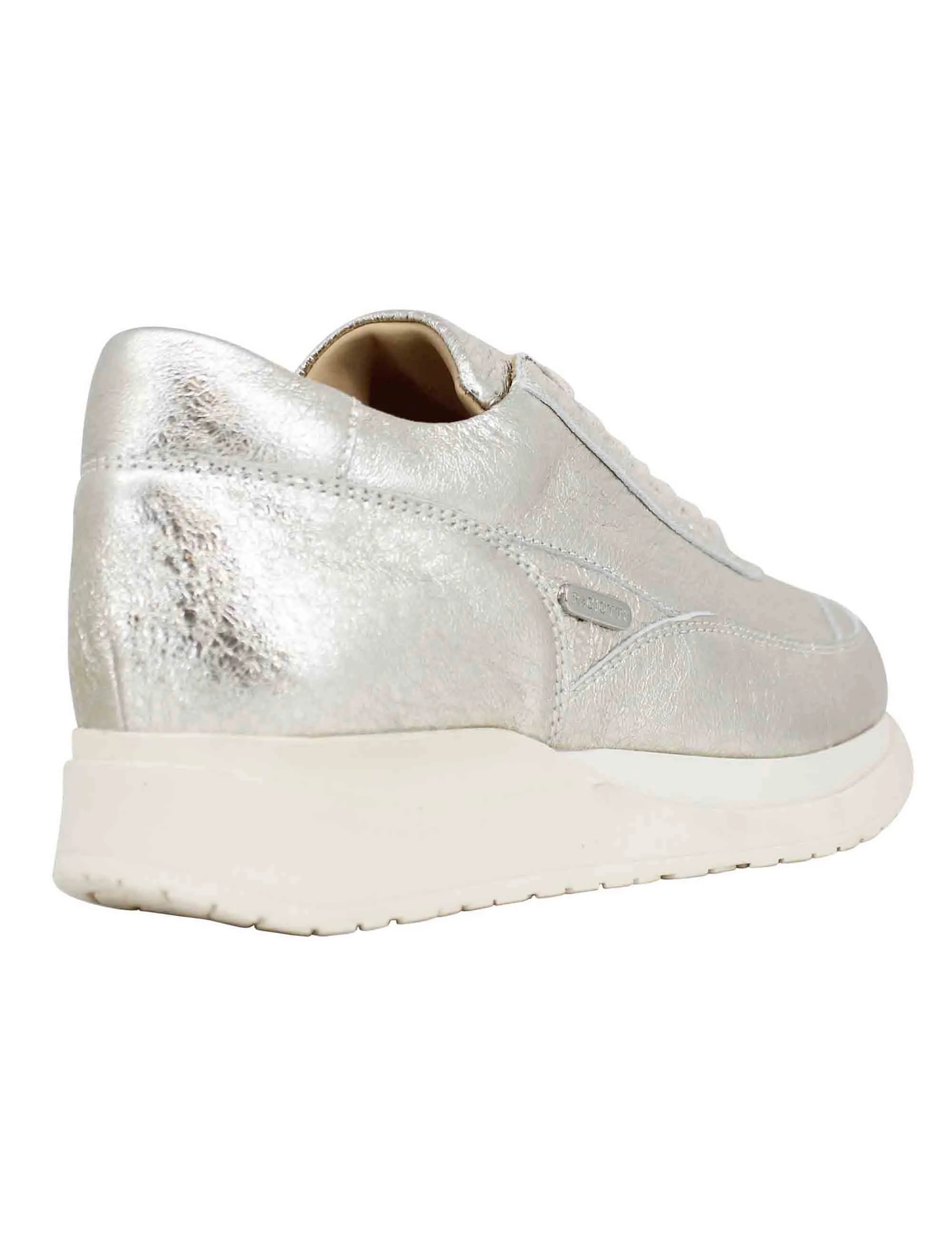 Sneakers donna in pelle laminata platino