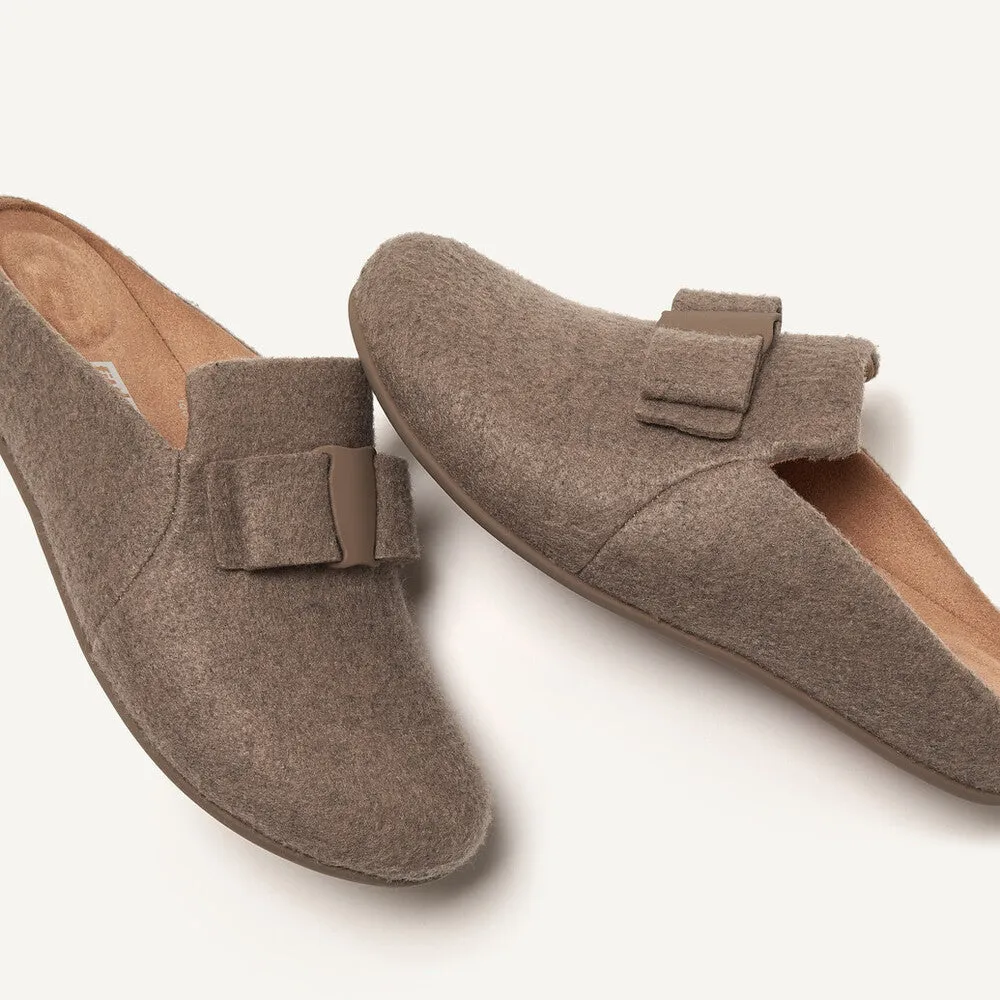 รองเท้าแตะสลิปเปอร์ ผู้หญิง รุ่น CHRISSIE II HAUS e01 BOW FELT SLIPPERS